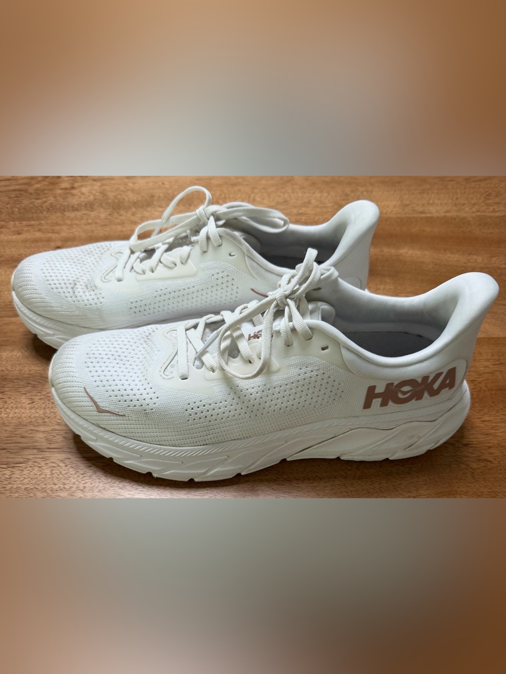 HOKA One Arahi 7 Blanc de Blanc/Rose Gold (Wonen’s), Size 10B